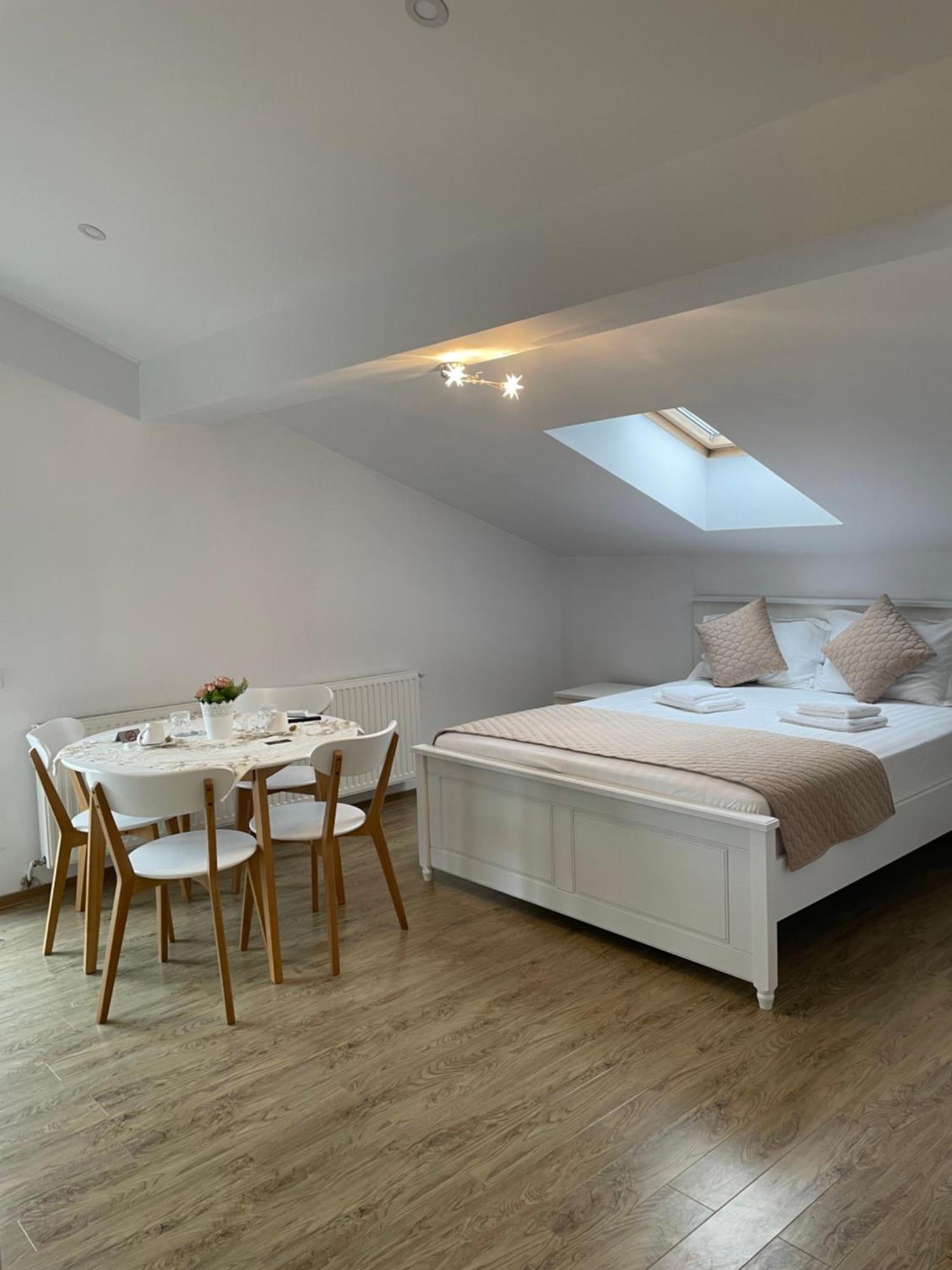 Ami Residence Bucharest Airport&Therme&Parking 奥托佩尼 外观 照片