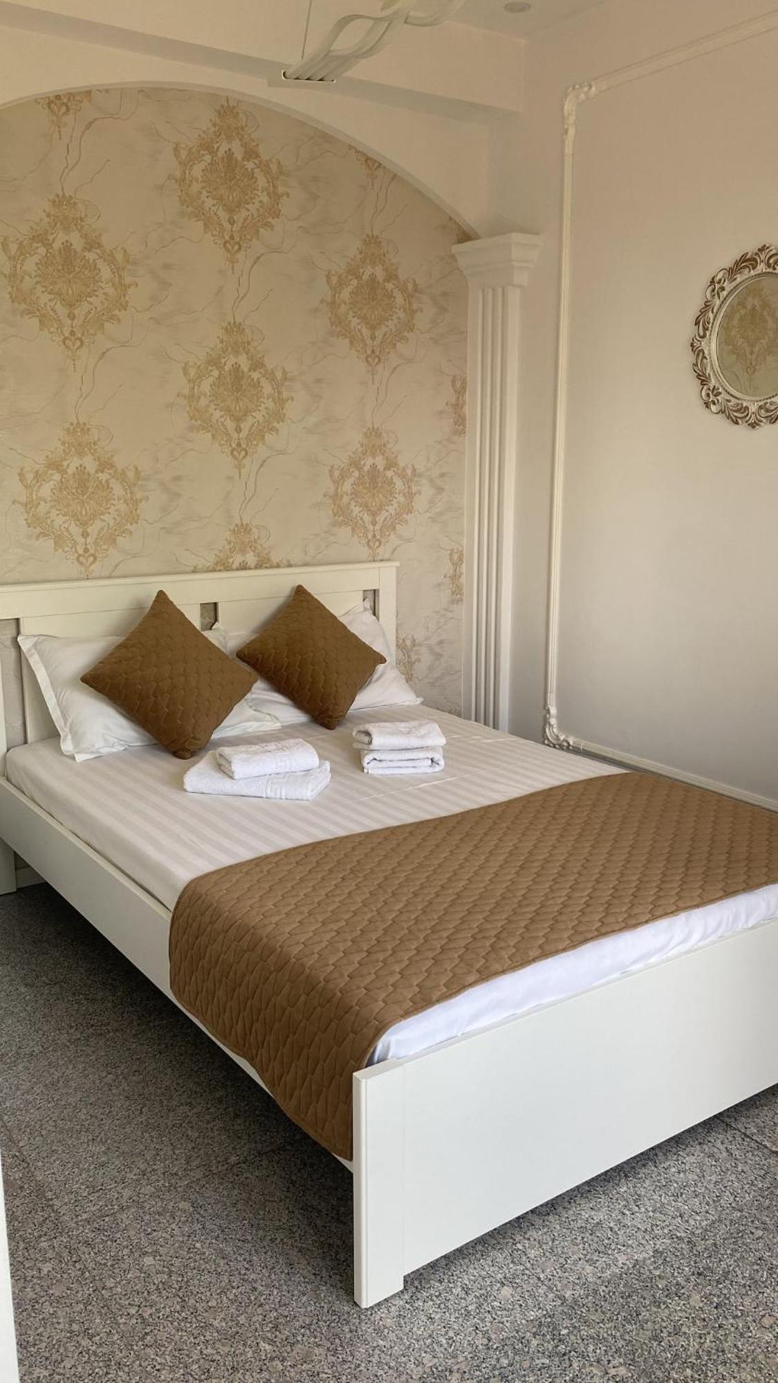 Ami Residence Bucharest Airport&Therme&Parking 奥托佩尼 外观 照片